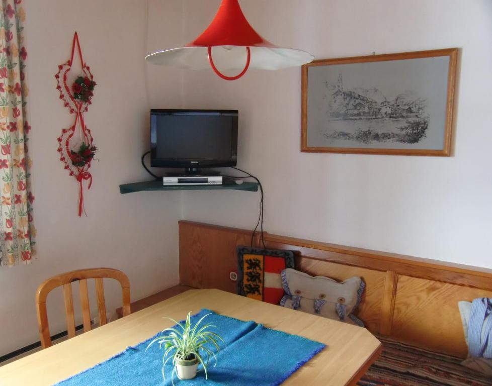 Zimmer Und Ferienwohnungen "Heidis Welt" Podlanig Hermagor-Pressegger See Rum bild