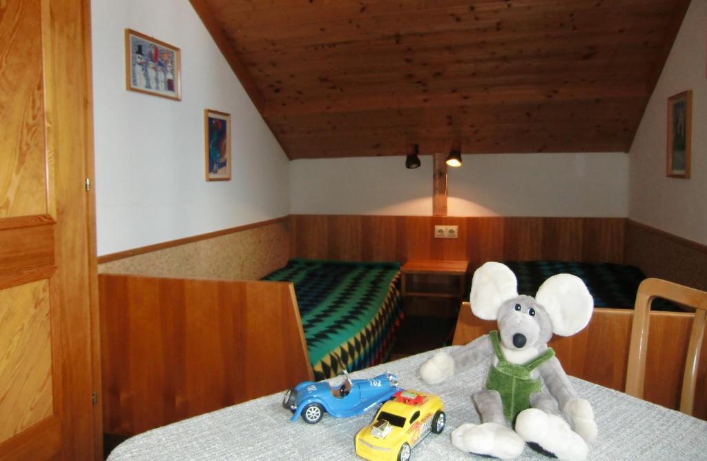 Zimmer Und Ferienwohnungen "Heidis Welt" Podlanig Hermagor-Pressegger See Rum bild
